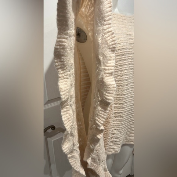 Free People pastel pink wool blend pointelle poncho - Picture 4 of 9